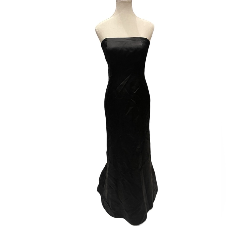 carolina herrera elegant black silk. strapless mermaid dress Size:8 (fits small)